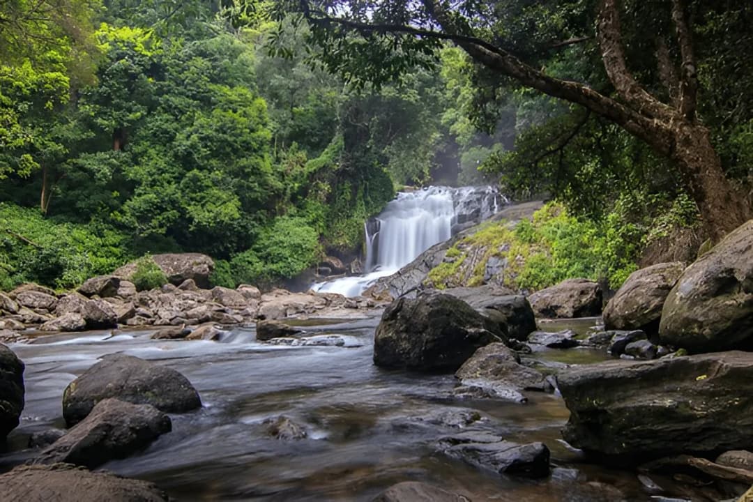 Lakkam Waterfalls