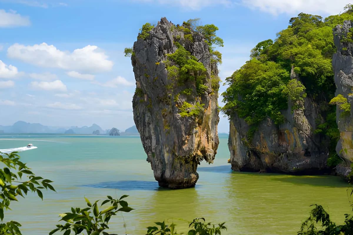James Bond Island