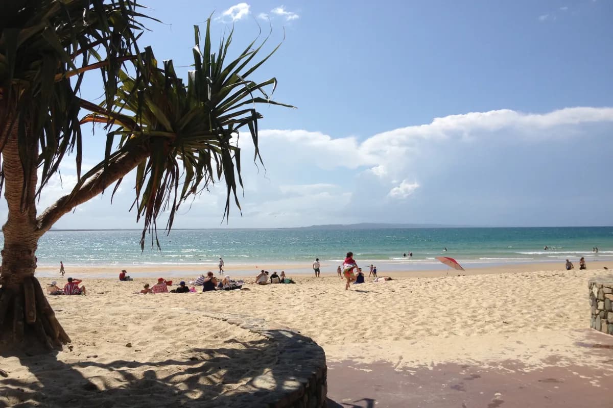 noosa main beach