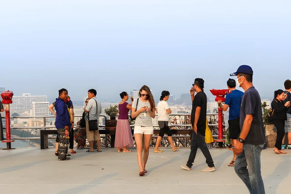 Tourists at Pattaya View Point