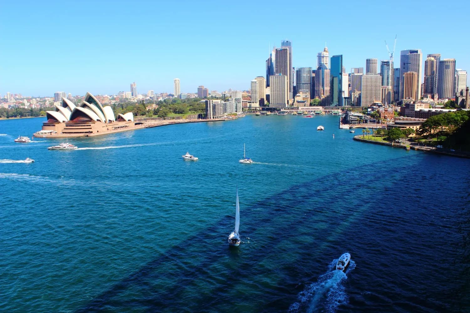 Classic Aussie Getaway with FREE Phillip Island Tour