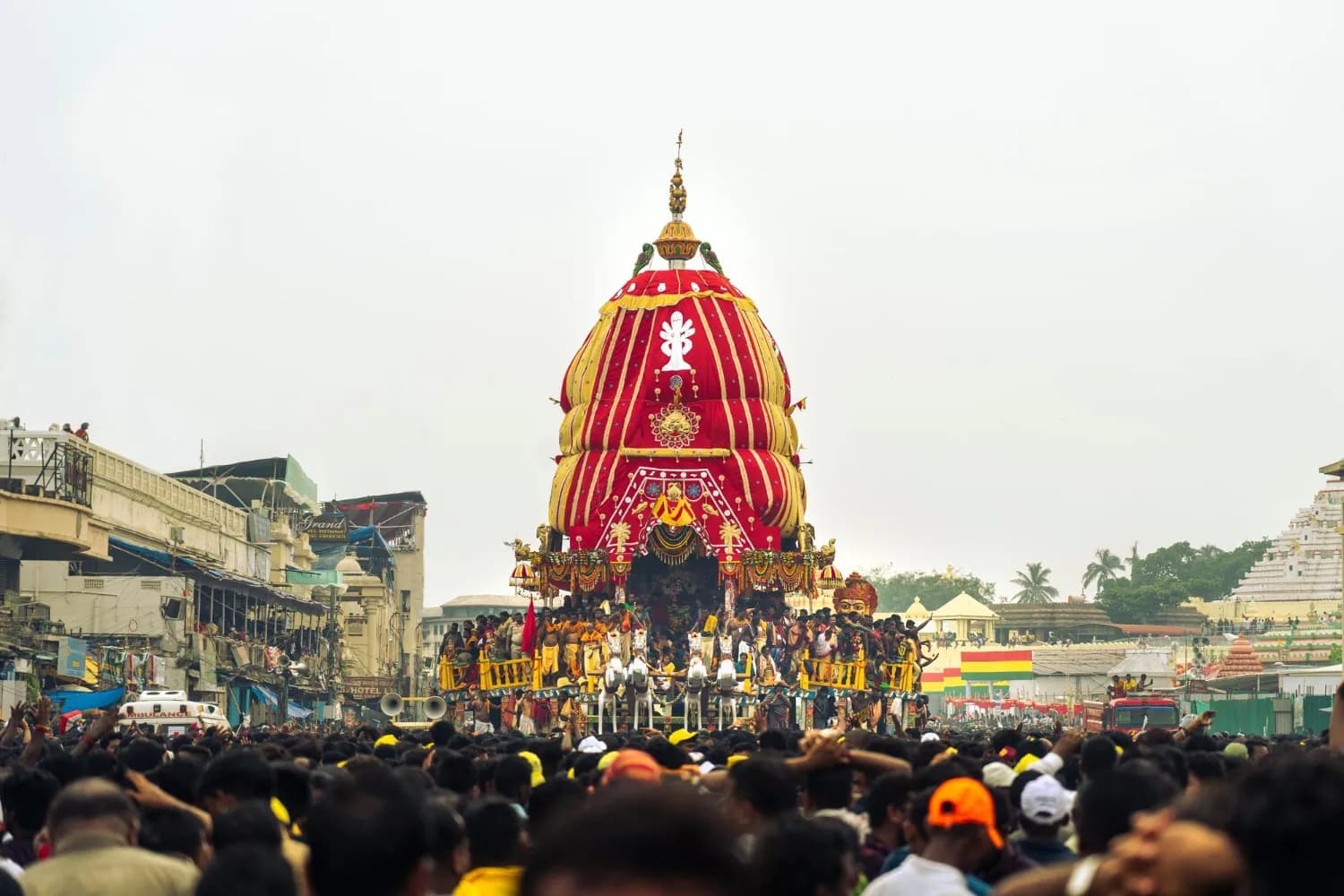 Icons of Odisha - Konark & Jagannath Temple Excursion