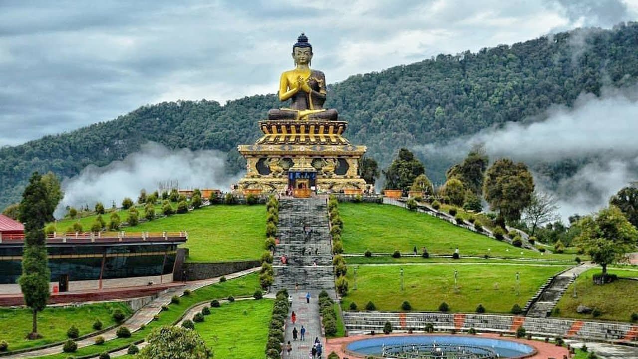 The Queen Of Hills - Darjeeling