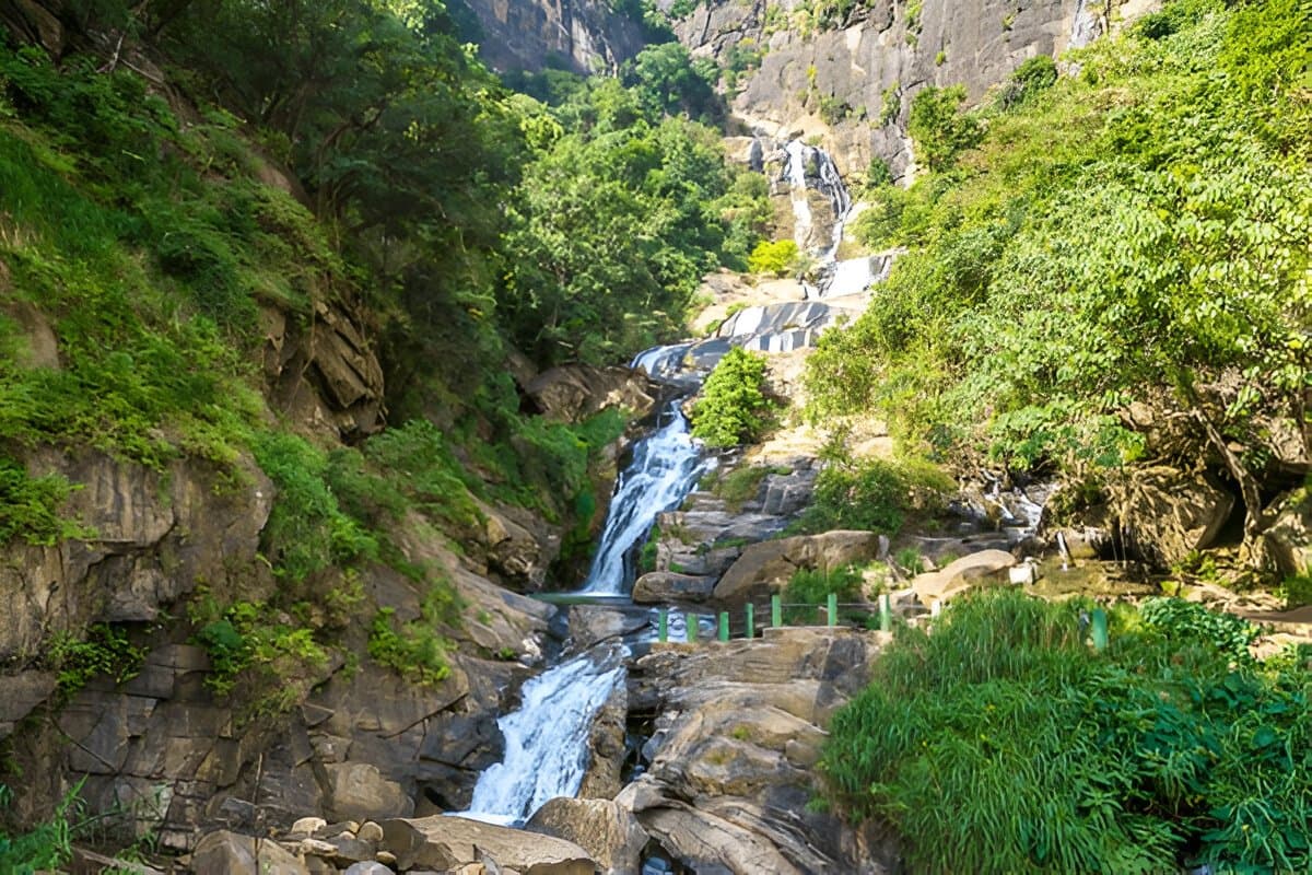 Sri Lanka Escape Couple