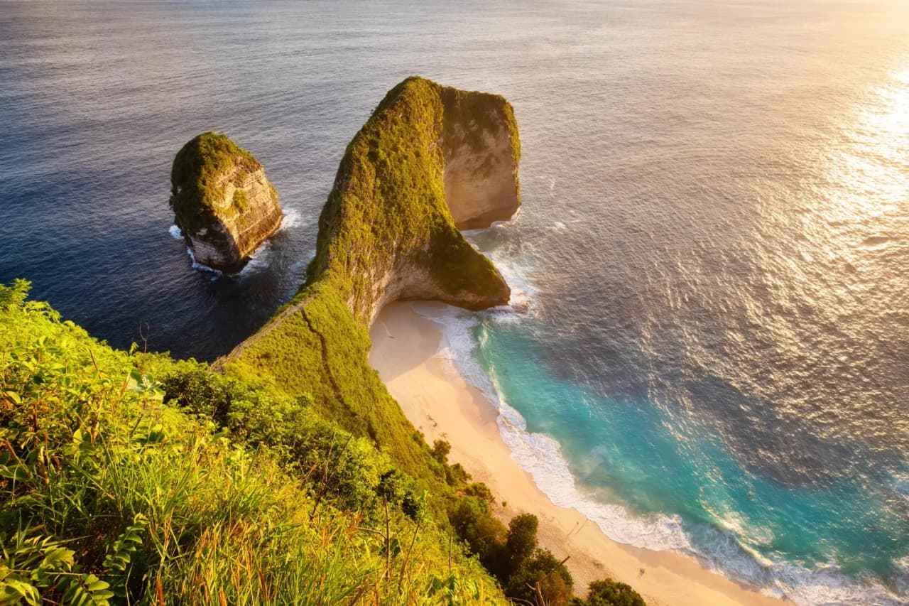 Tropical Bali Break - Golden Sunsets & Beach Bars