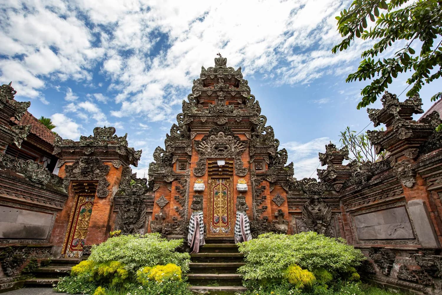 Bali Culture & Coasts | Temples, Crafts & Golden Sands