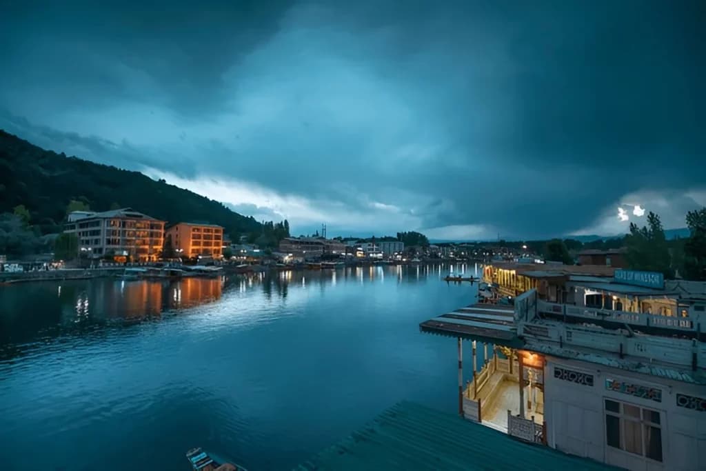 Best Time to Visit in Kashmir