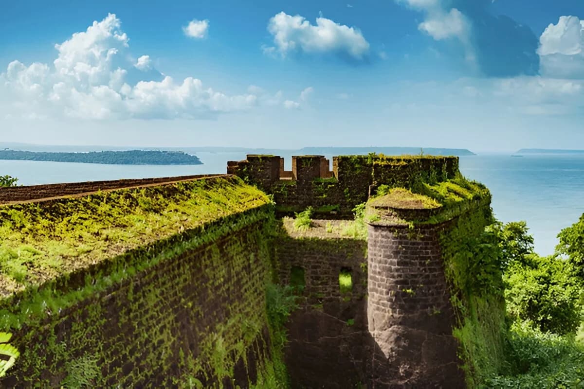 Top 10 Forts in Goa