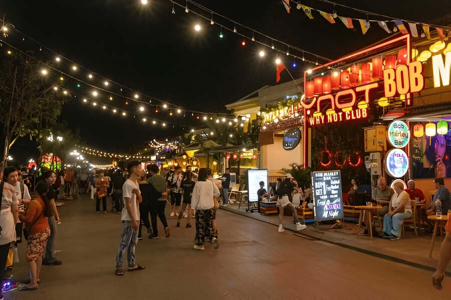 Hoi An Night Market