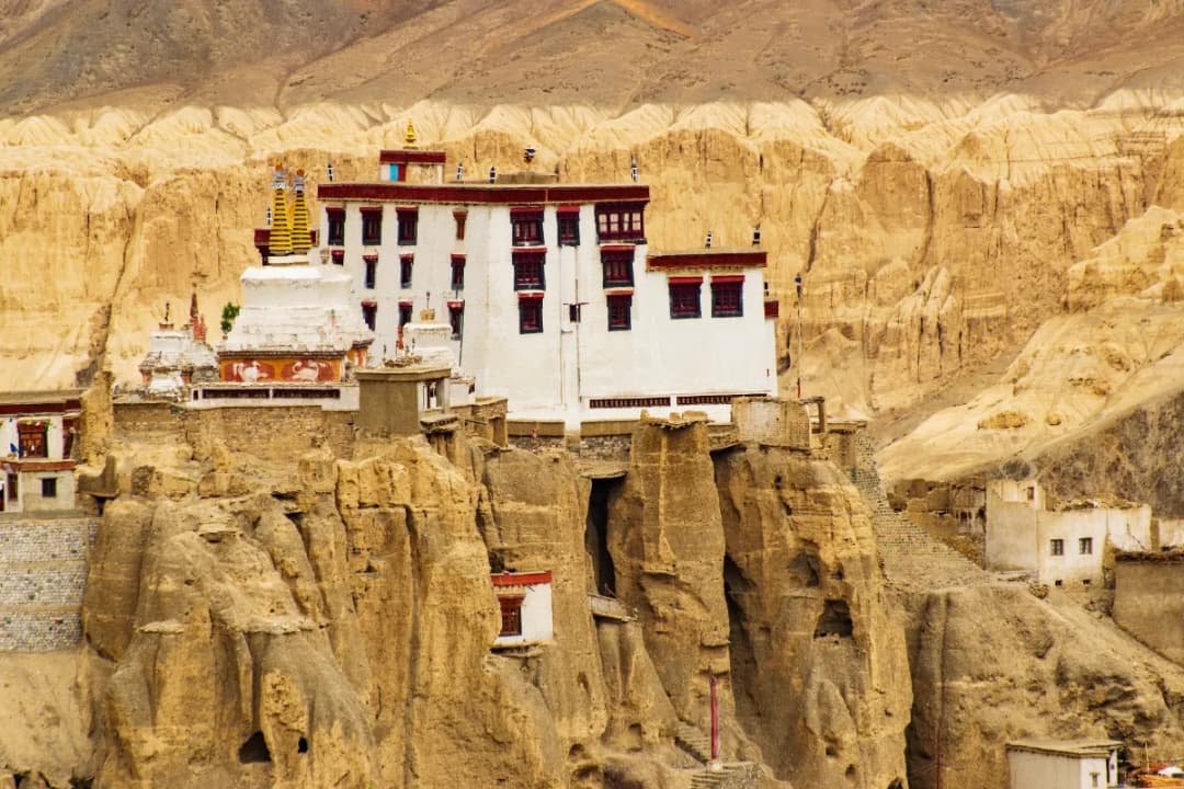 Monastery Rooftop Viewpoints