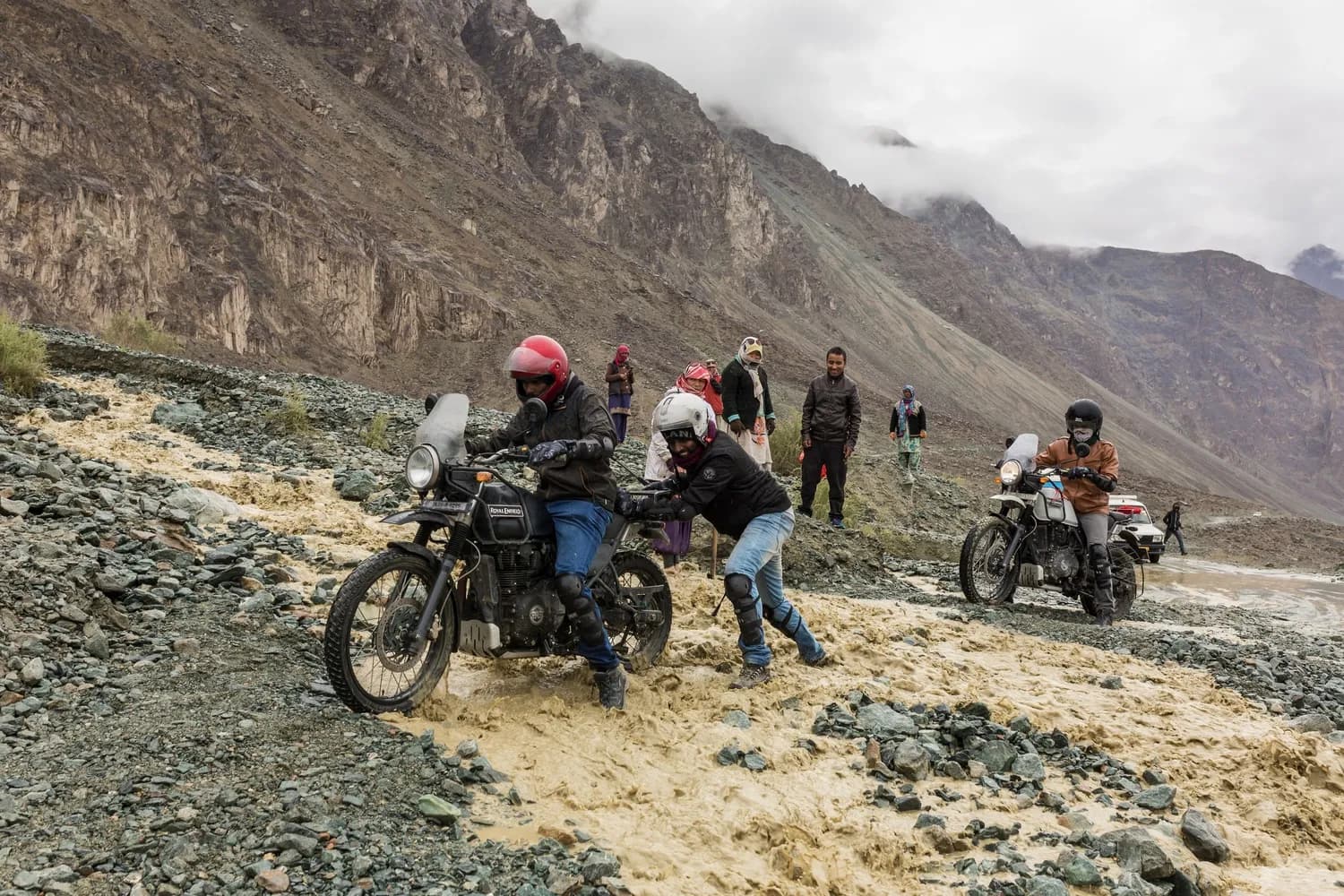 7 Night 8 Days Ladakh Bike Trip Package